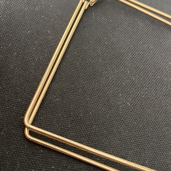 oversized geometric hoops - Picture 4 of 5